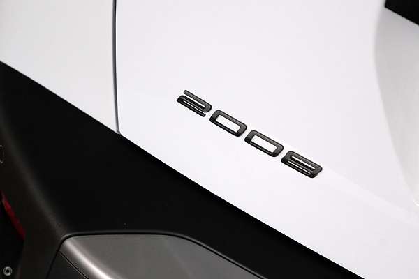 2025 Peugeot 2008 GT Hybrid P24