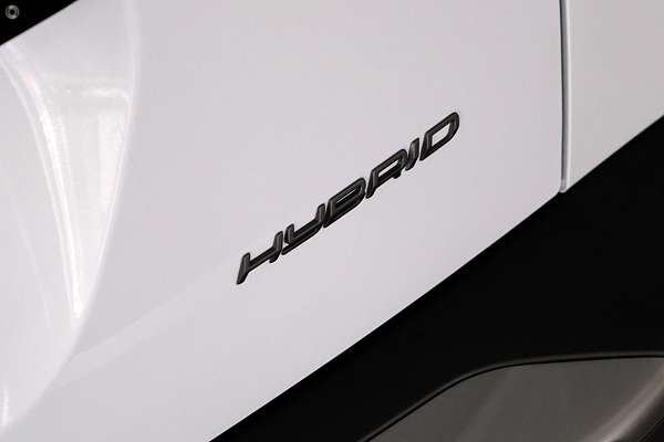 2025 Peugeot 2008 GT Hybrid P24