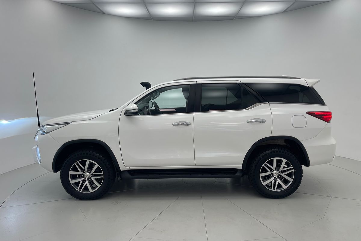 2016 Toyota Fortuner Crusade GUN156R
