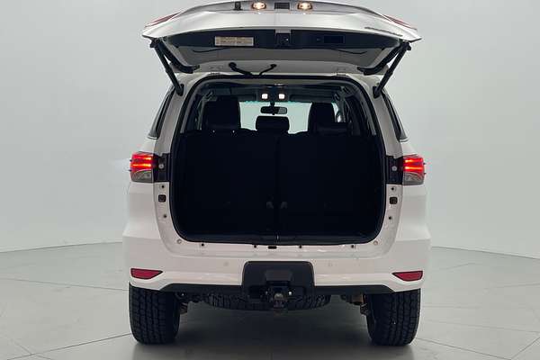 2016 Toyota Fortuner Crusade GUN156R