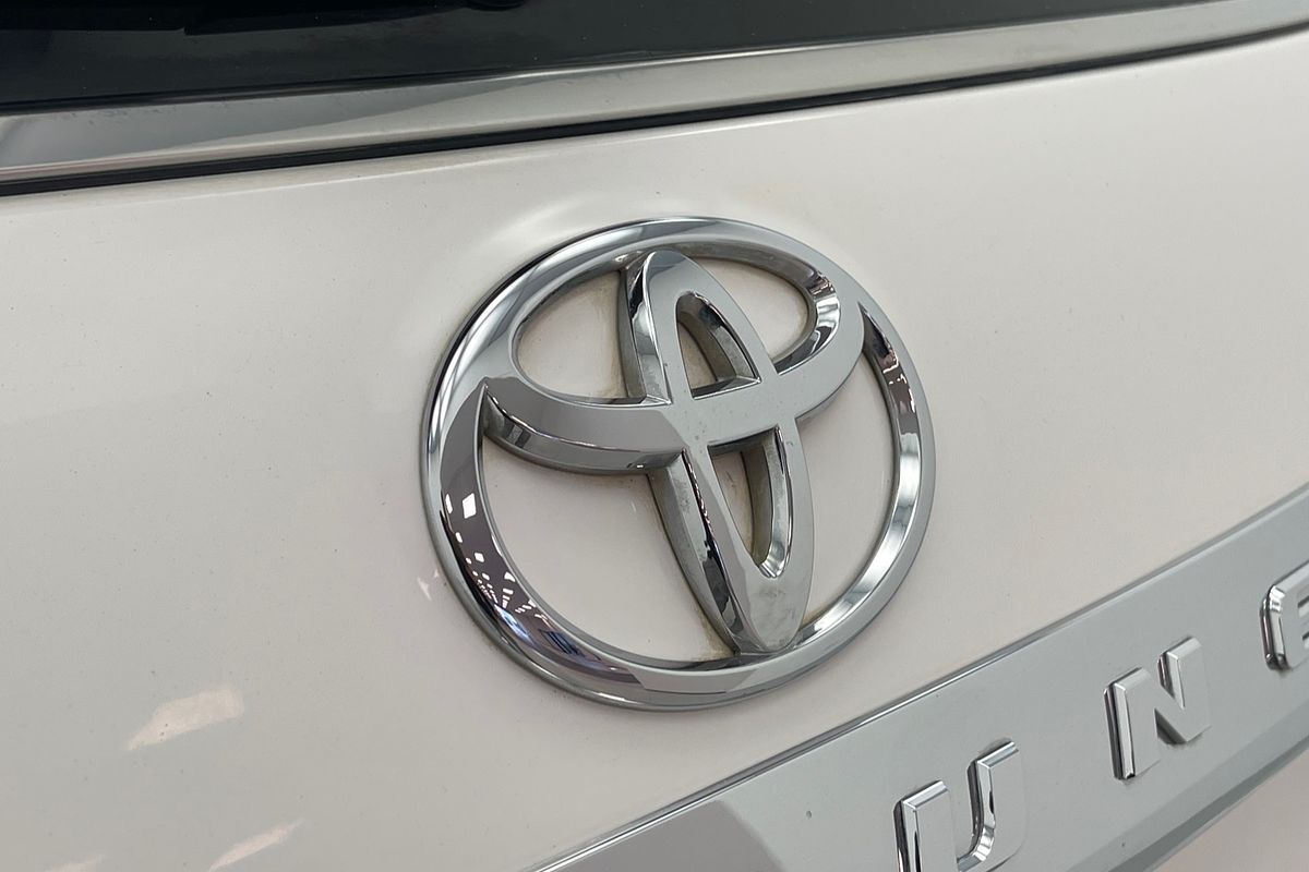 2016 Toyota Fortuner Crusade GUN156R