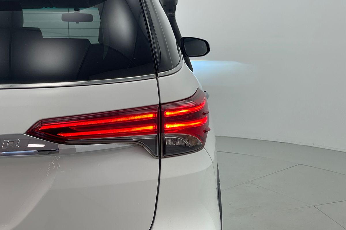 2016 Toyota Fortuner Crusade GUN156R