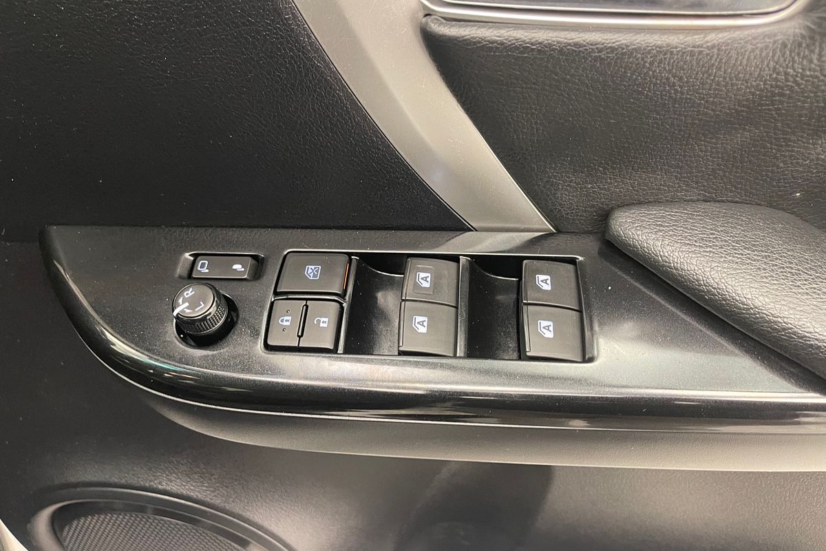 2016 Toyota Fortuner Crusade GUN156R