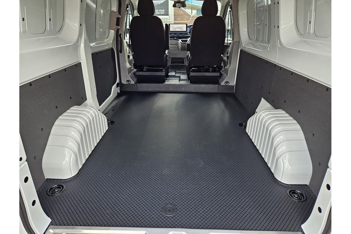 2025 LDV Deliver 7 SWB