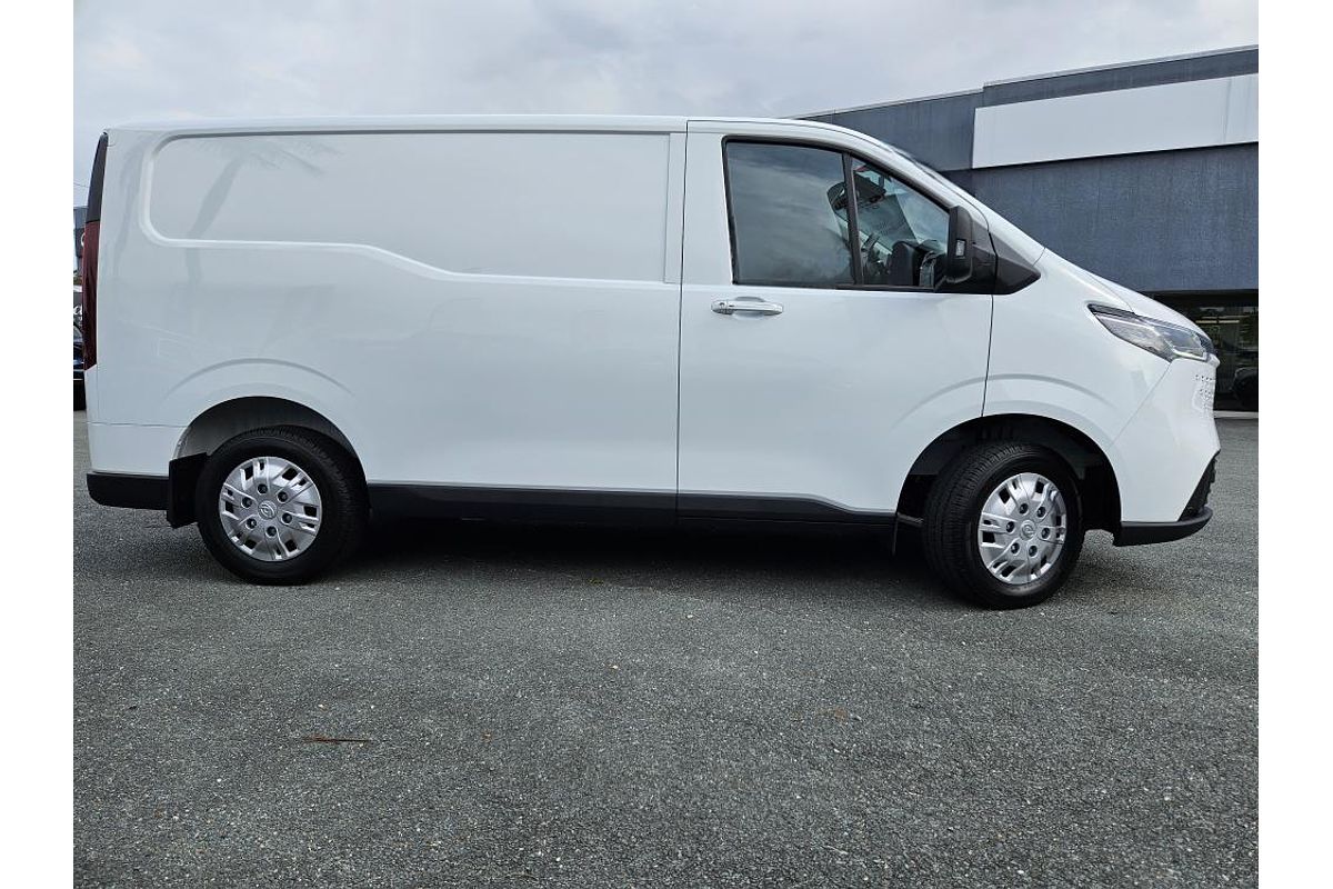 2025 LDV Deliver 7 SWB