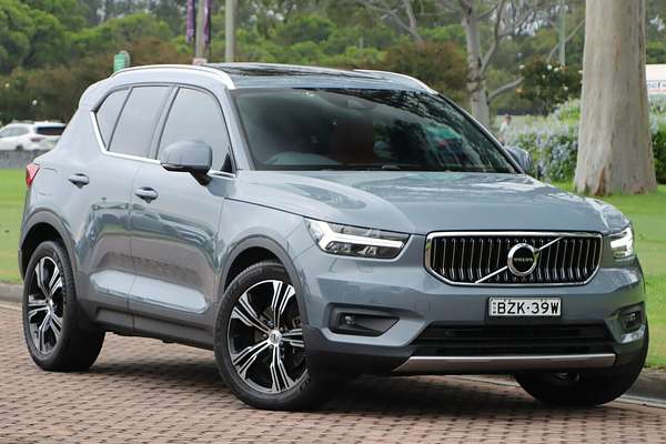 2021 Volvo XC40 T4 Inscription