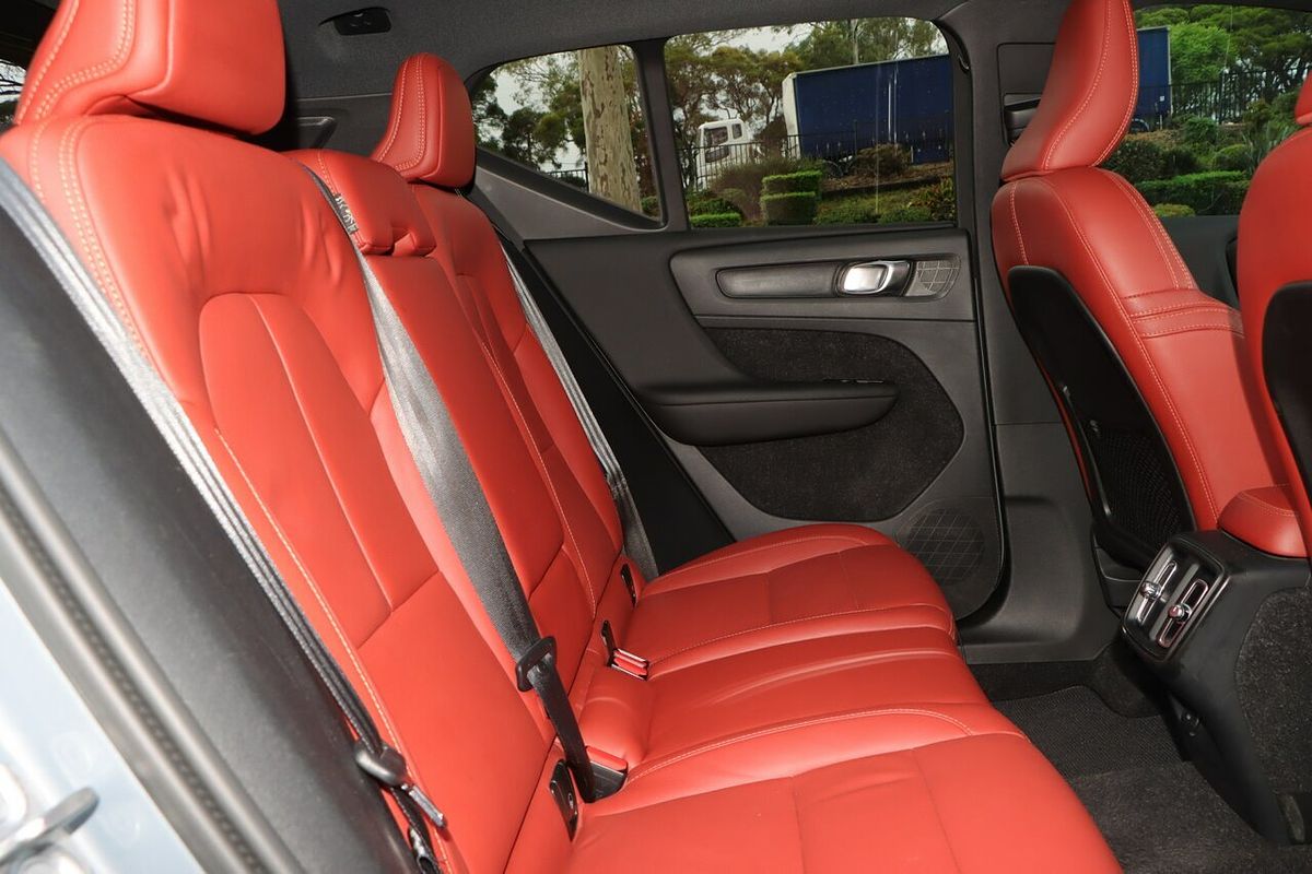 2021 Volvo XC40 T4 Inscription
