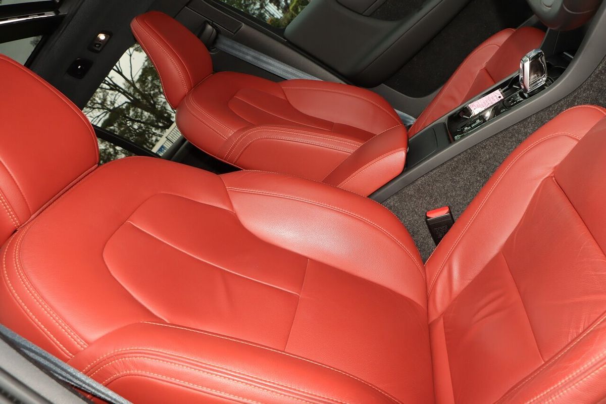 2021 Volvo XC40 T4 Inscription