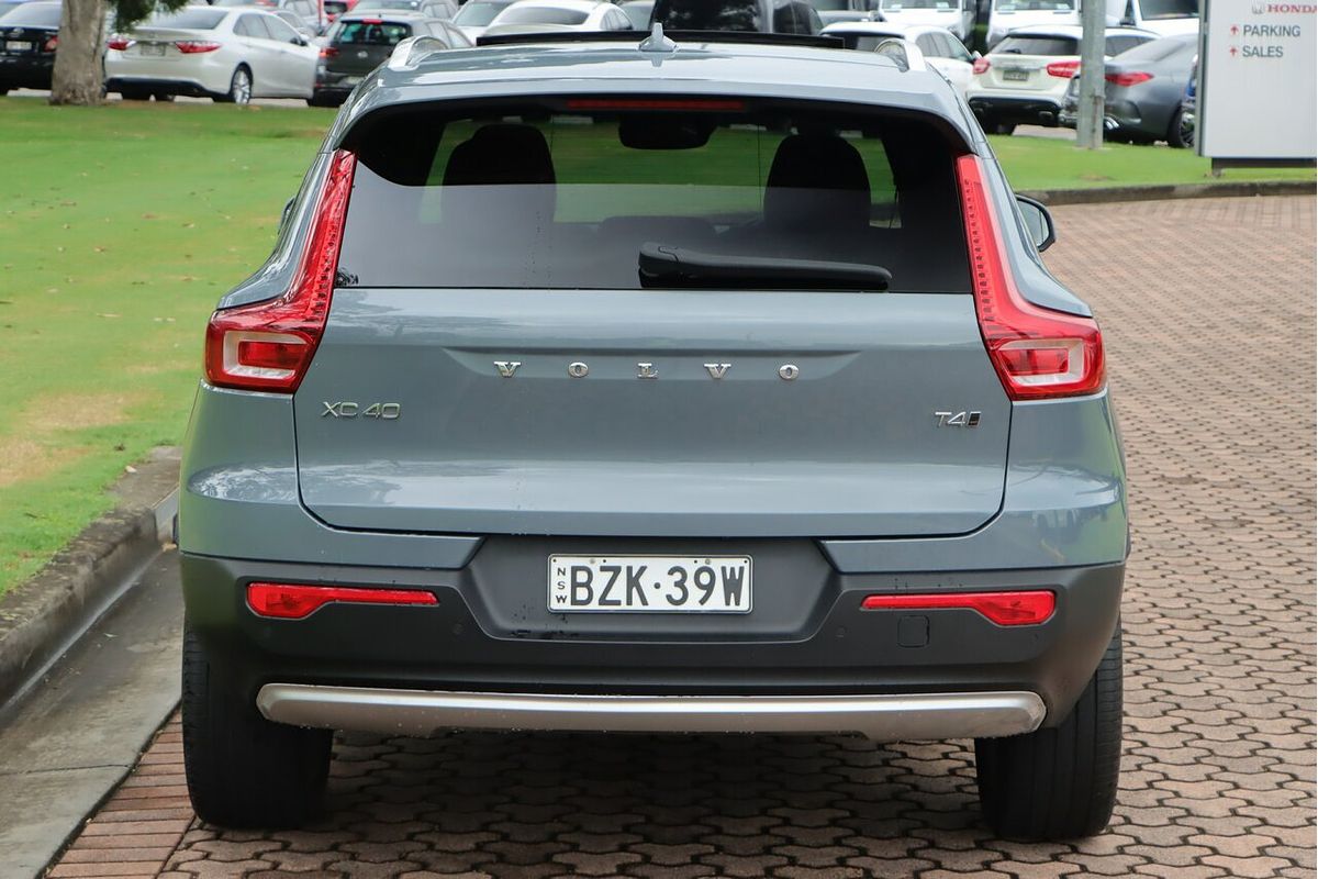 2021 Volvo XC40 T4 Inscription