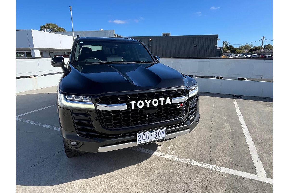 2022 Toyota Landcruiser GR Sport FJA300R