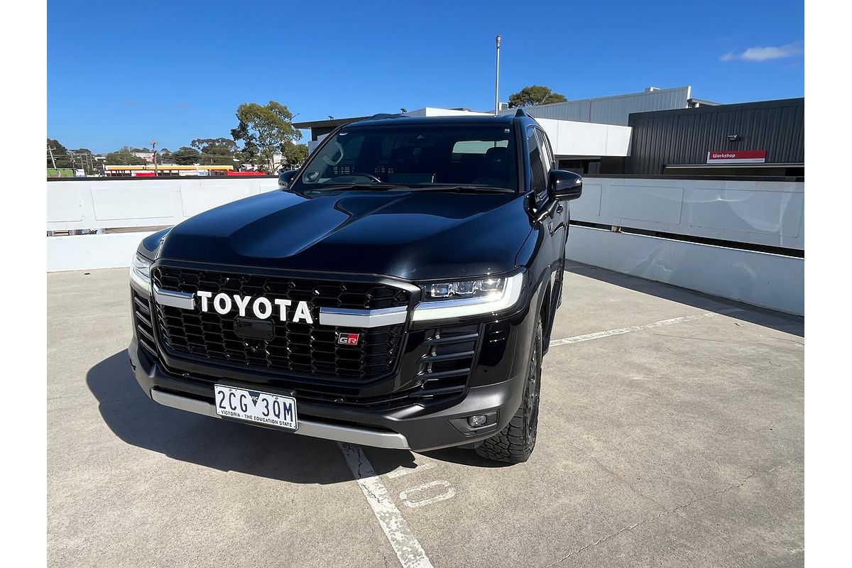 2022 Toyota Landcruiser GR Sport FJA300R