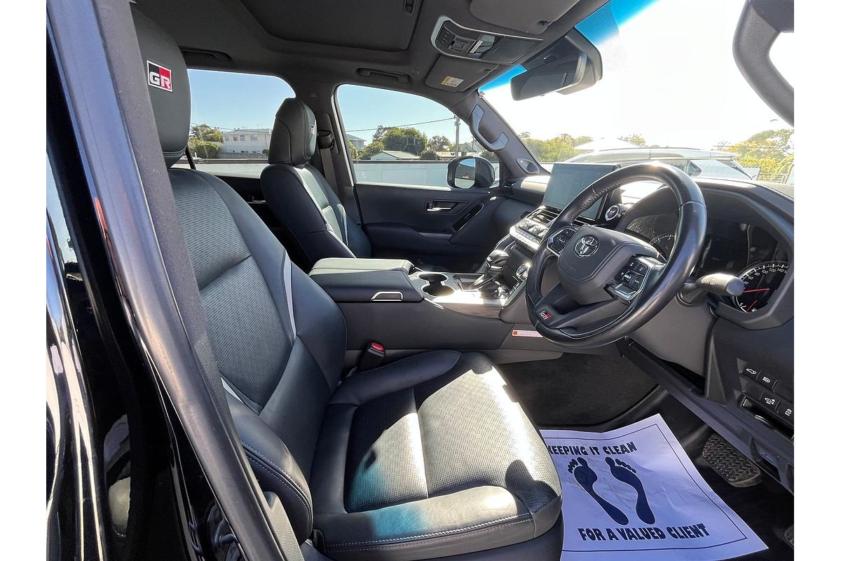 2022 Toyota Landcruiser GR Sport FJA300R