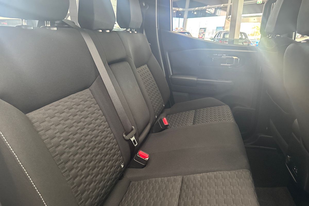 2024 Mitsubishi Triton GLS MV 4X4
