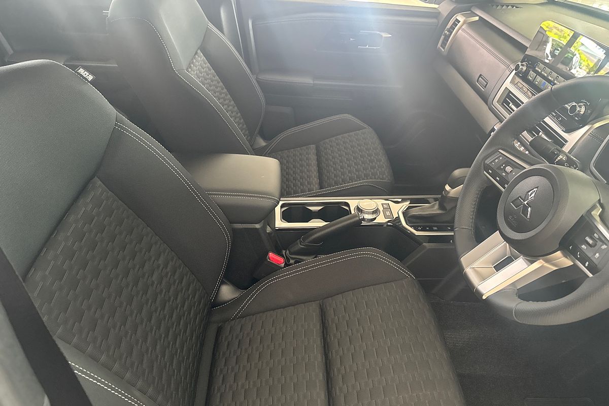 2024 Mitsubishi Triton GLS MV 4X4