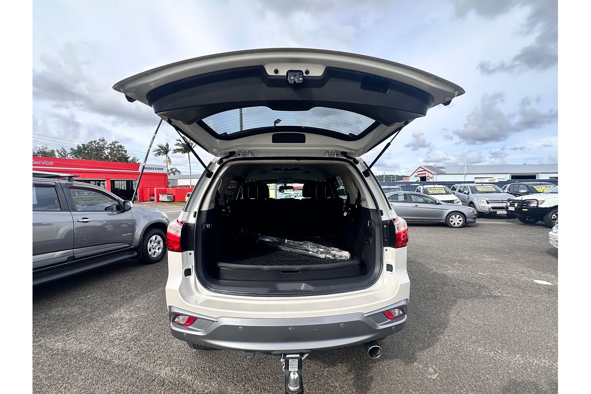 2017 Isuzu MU-X LS-T