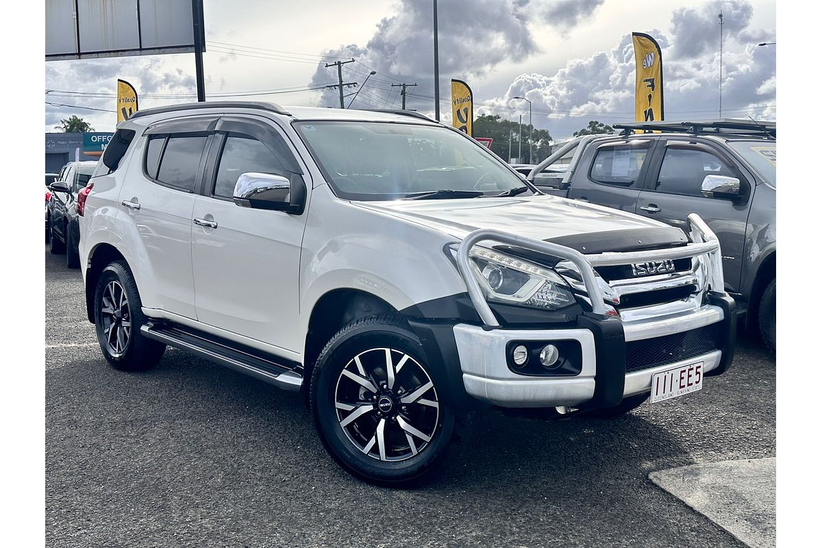 2017 Isuzu MU-X LS-T