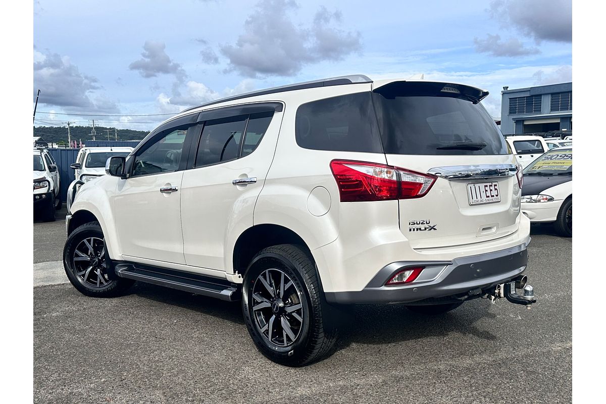 2017 Isuzu MU-X LS-T