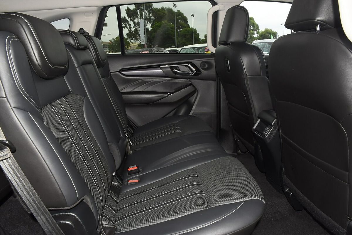 2023 Isuzu MU-X LS-T