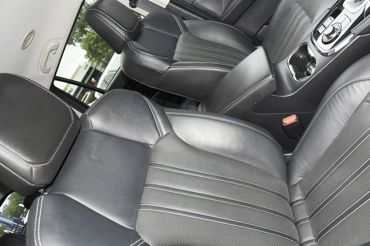 2023 Isuzu MU-X LS-T