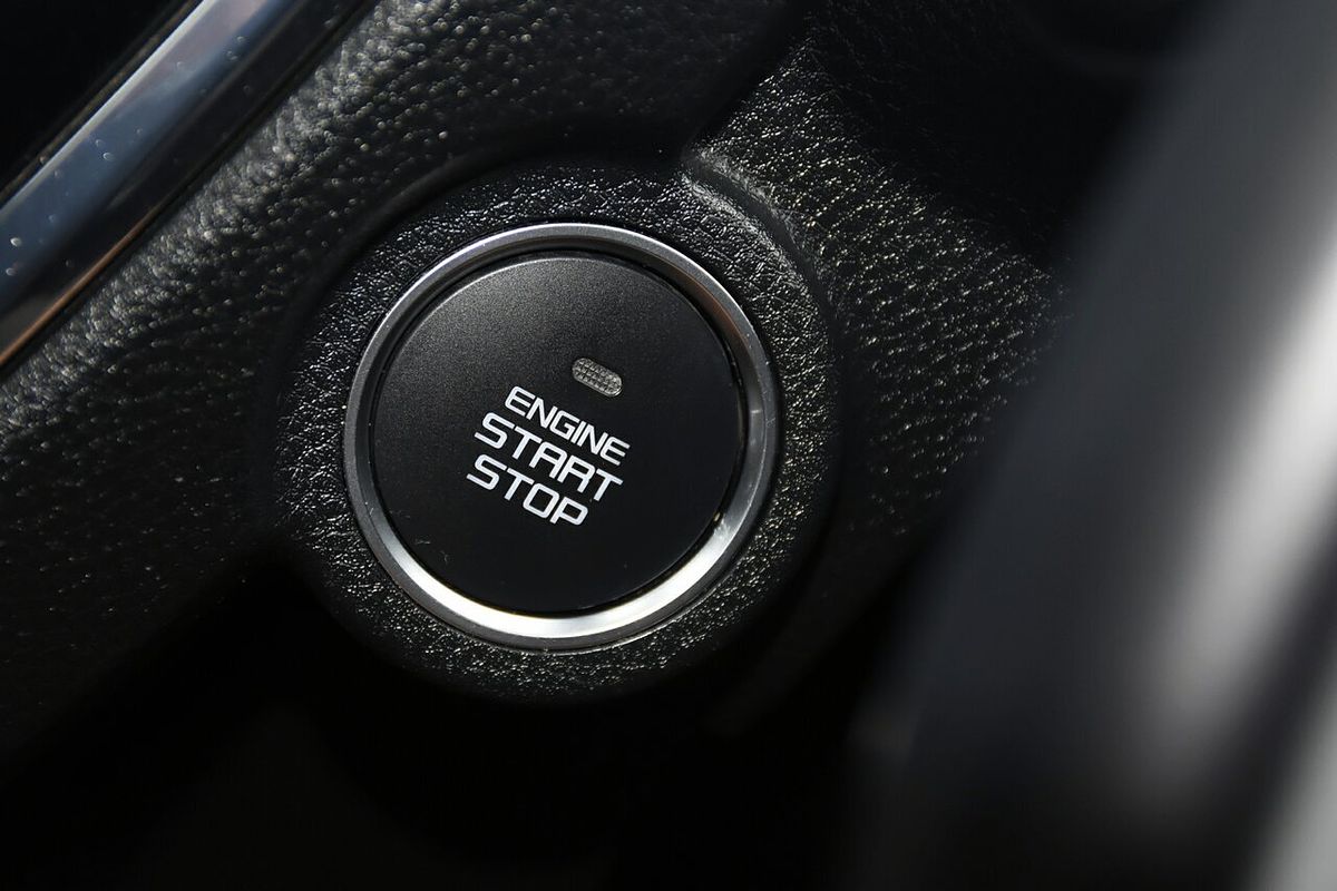 2023 Isuzu MU-X LS-T