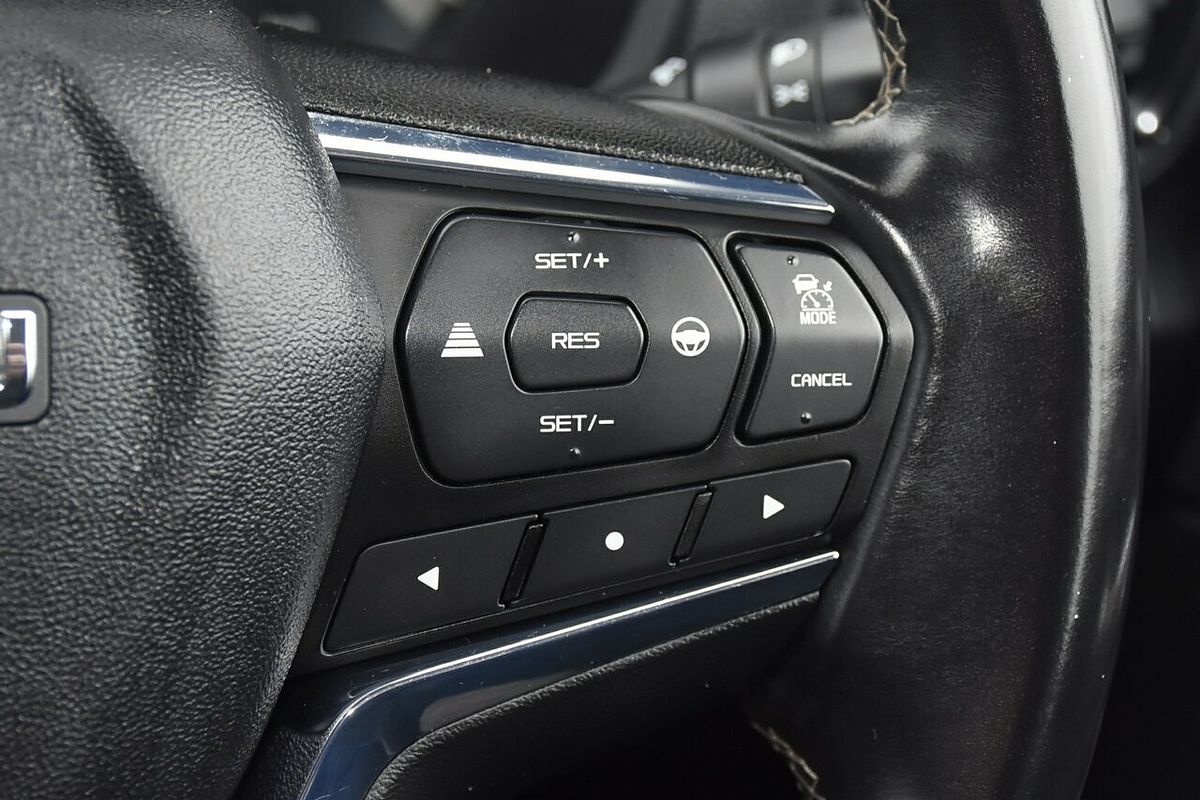 2023 Isuzu MU-X LS-T