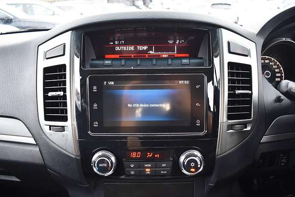 2021 Mitsubishi Pajero GLX NX