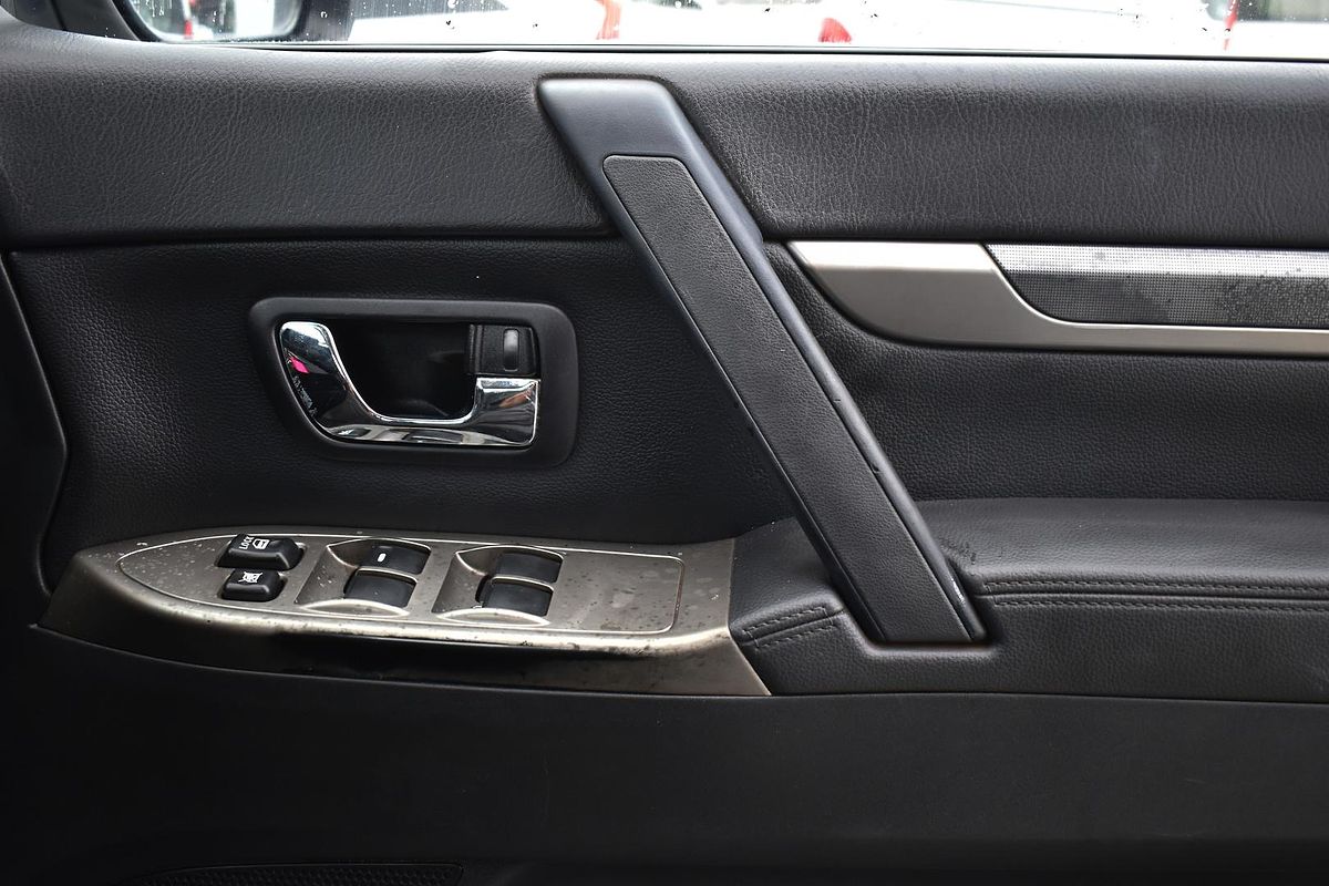 2021 Mitsubishi Pajero GLX NX