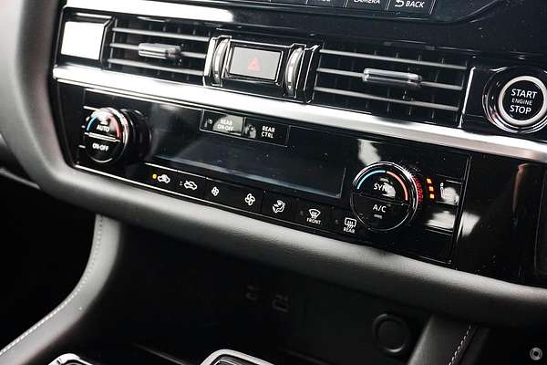 2024 Nissan Pathfinder ST-L R53