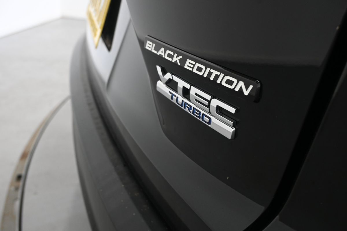 2022 Honda CR-V Black Edition RW