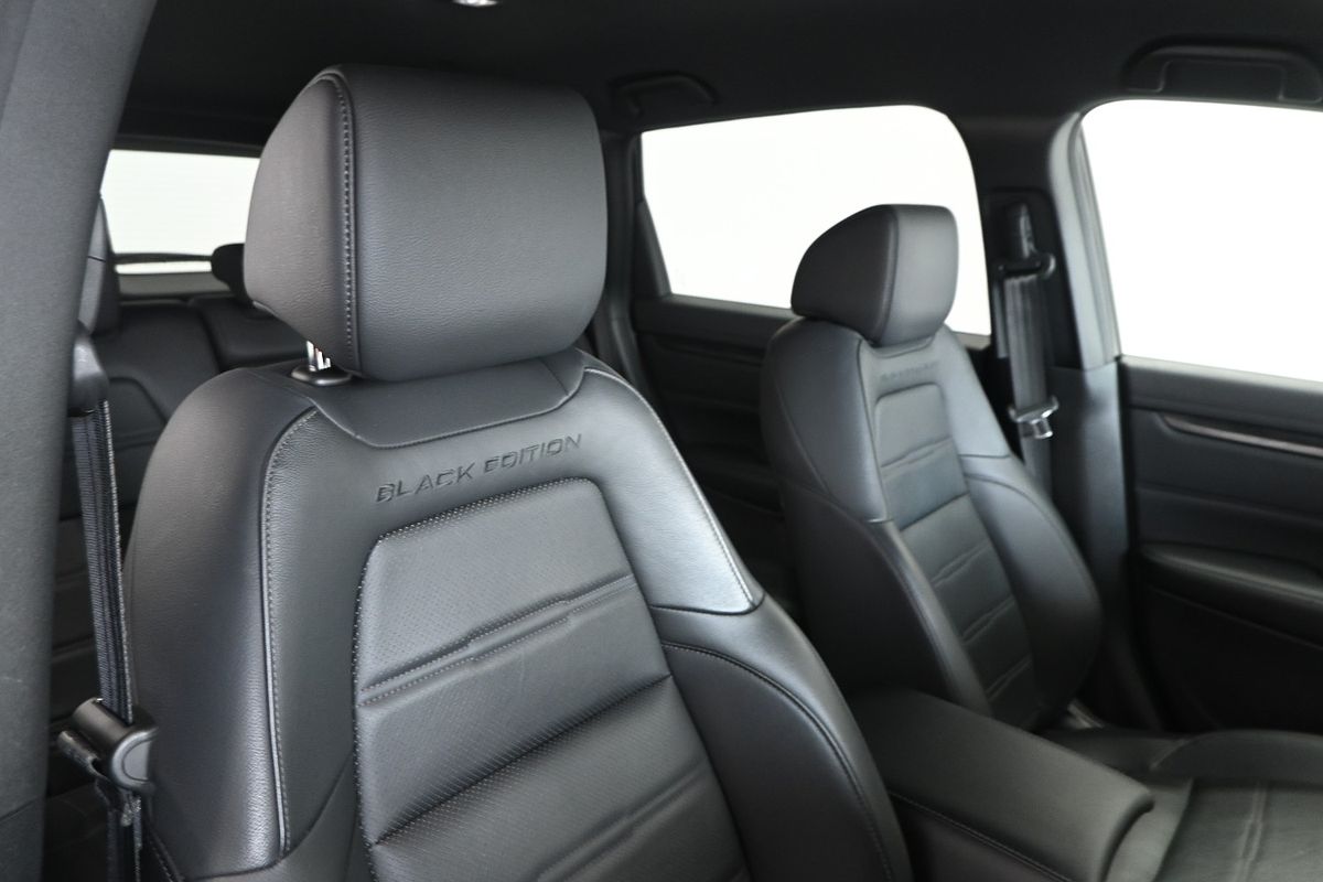 2022 Honda CR-V Black Edition RW