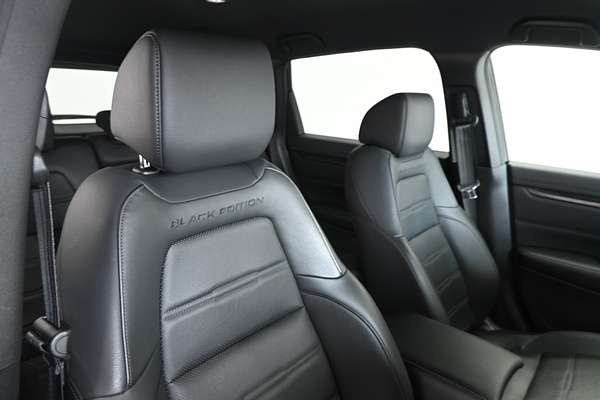 2022 Honda CR-V Black Edition RW