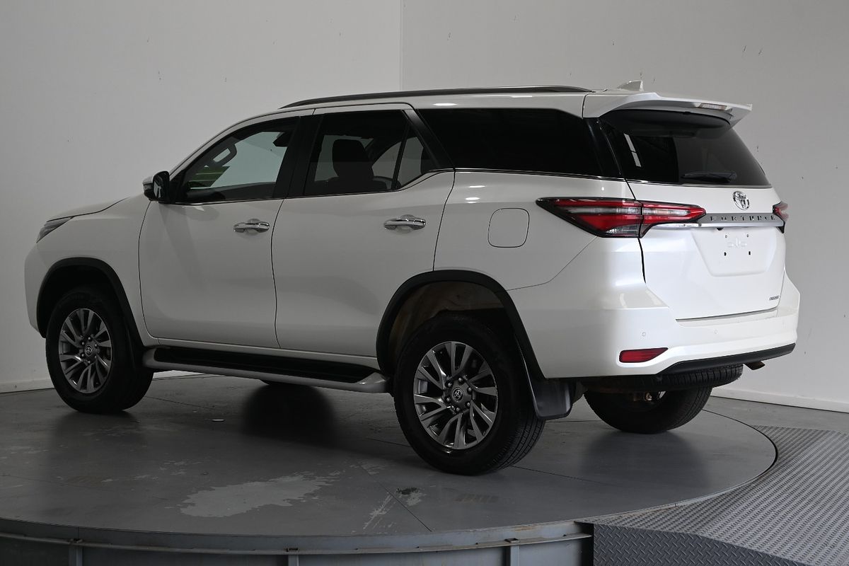 2022 Toyota Fortuner Crusade GUN156R