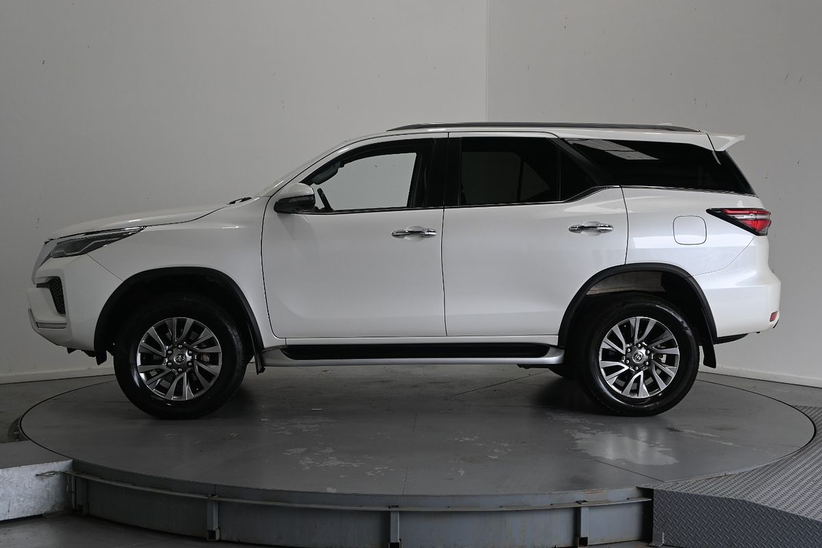 2022 Toyota Fortuner Crusade GUN156R