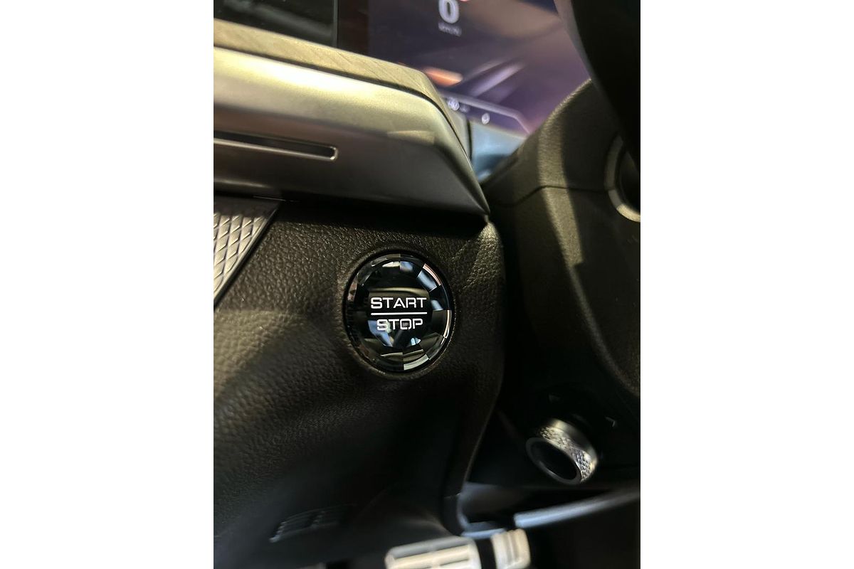 2024 GWM Tank 500 Lux Hybrid P03