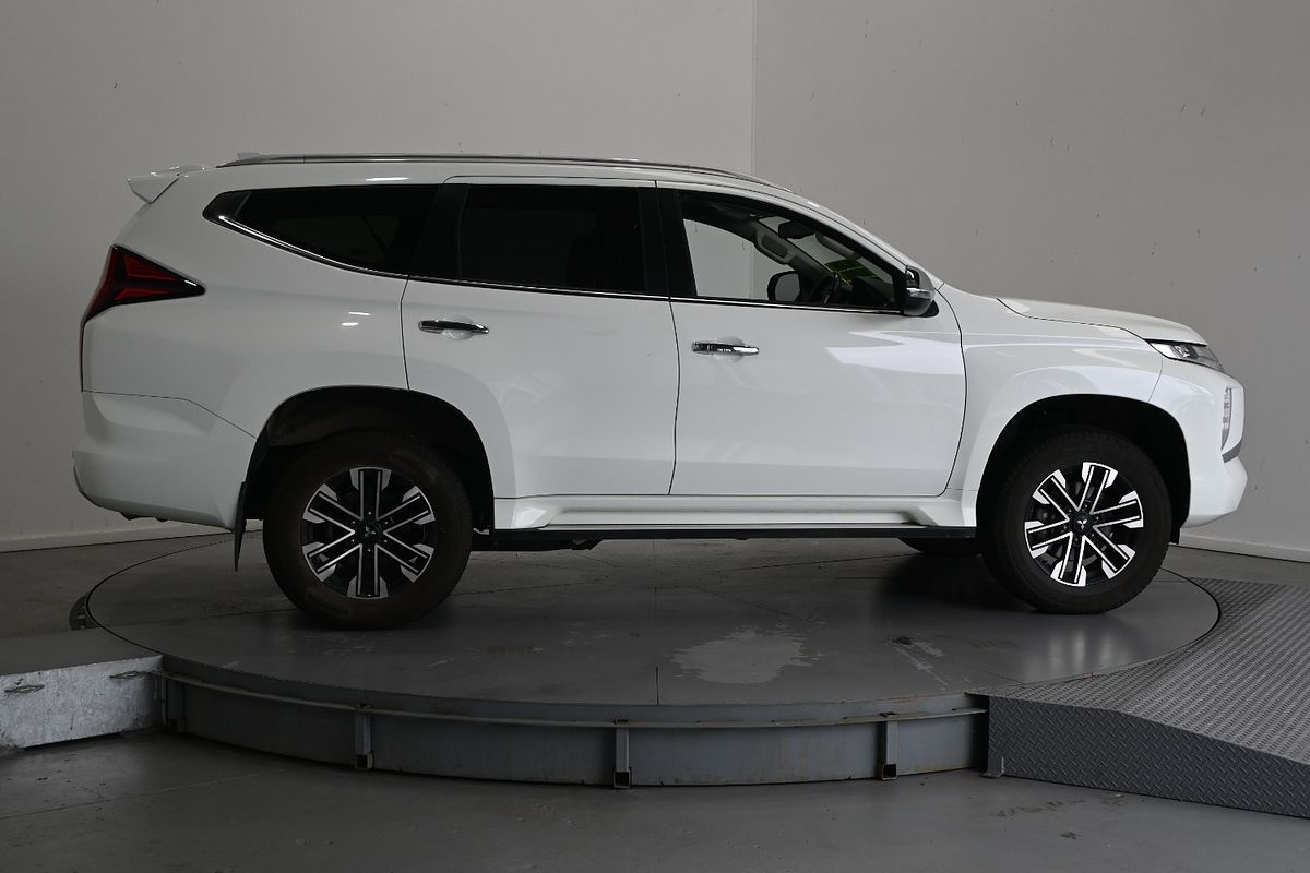 2022 Mitsubishi Pajero Sport GLS QF