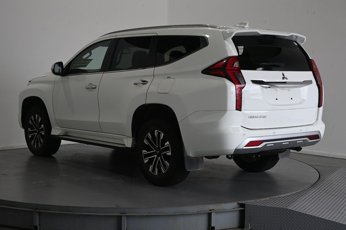 2022 Mitsubishi Pajero Sport GLS QF