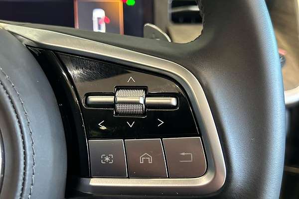 2024 GWM Tank 500 Lux Hybrid P03