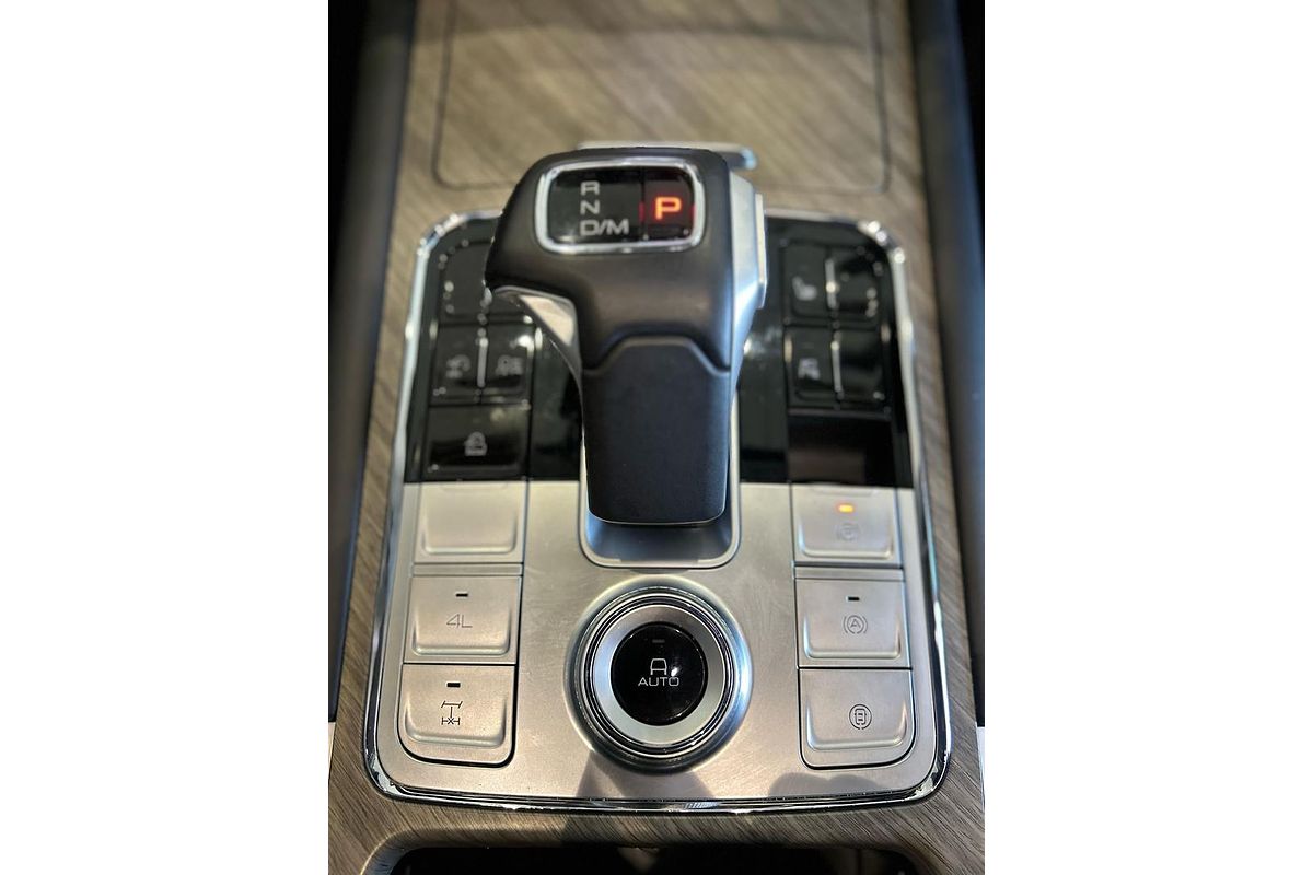 2024 GWM Tank 500 Lux Hybrid P03