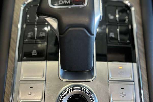 2024 GWM Tank 500 Lux Hybrid P03