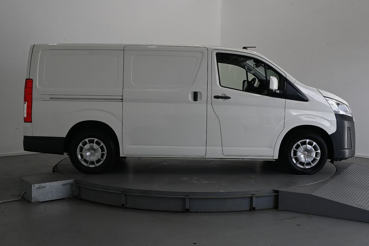 2021 Toyota Hiace GDH300R LWB