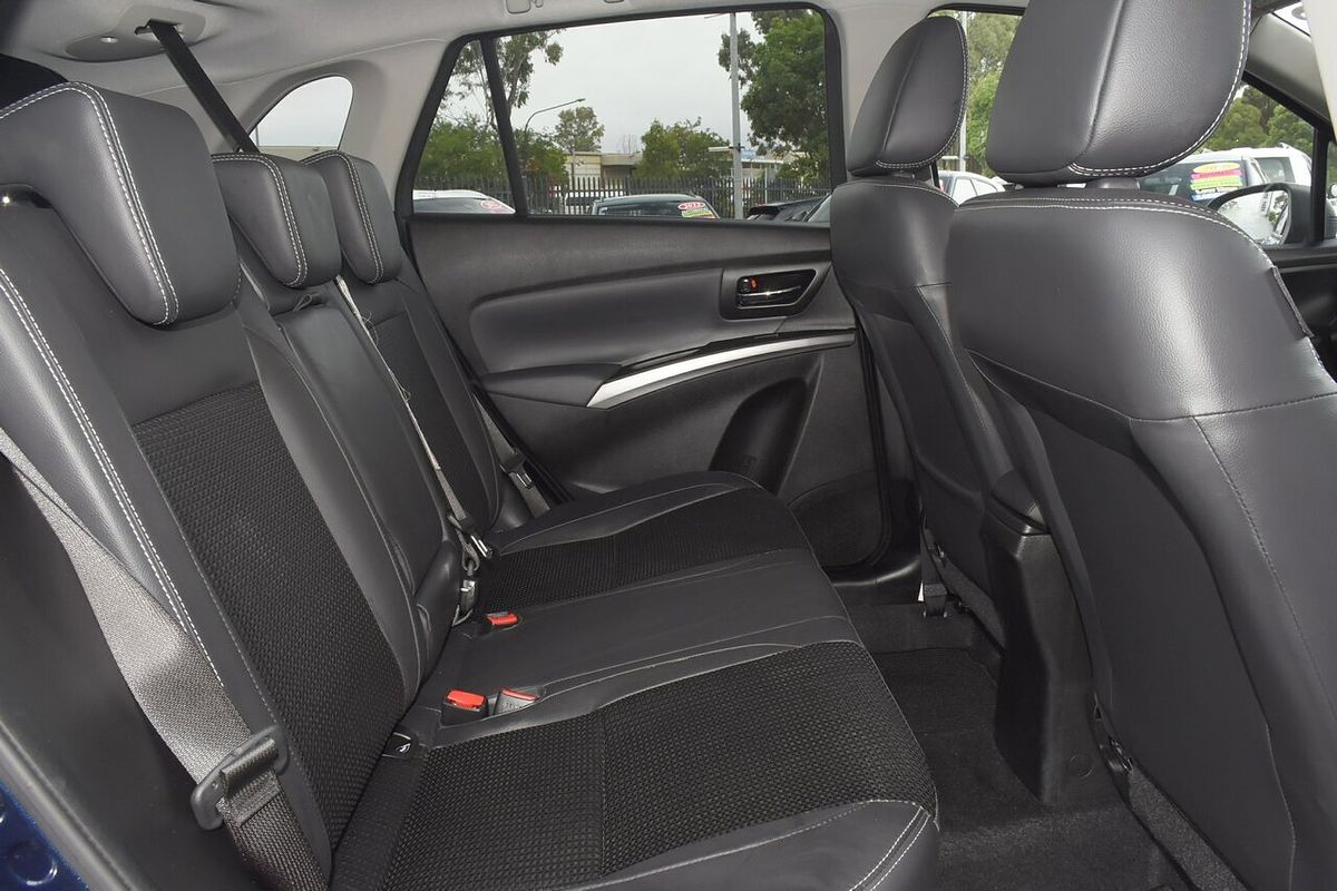 2023 Suzuki S-Cross ALLGRIP Prestige JYB