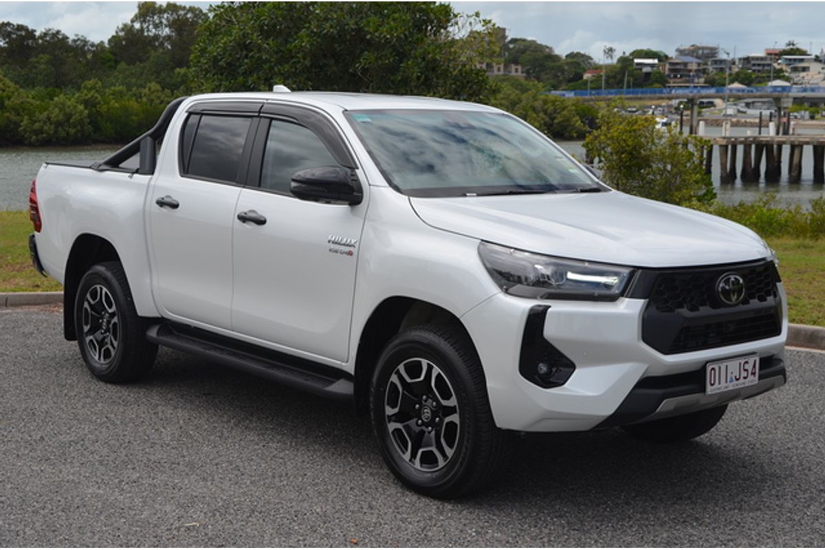 2024 Toyota Hilux SR5 48V GUN126R 4X4