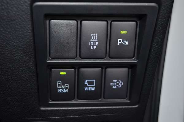 2024 Toyota Hilux SR5 48V GUN126R 4X4