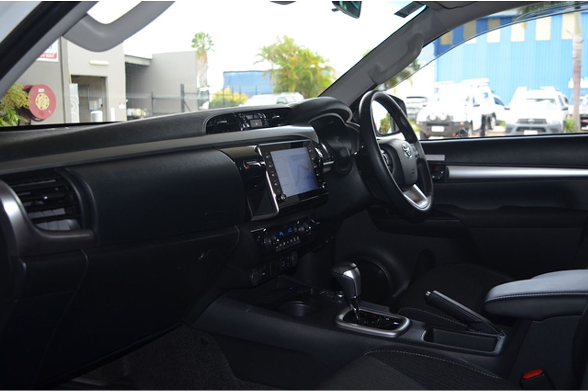 2024 Toyota Hilux SR5 48V GUN126R 4X4