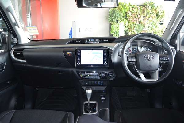 2024 Toyota Hilux SR5 48V GUN126R 4X4