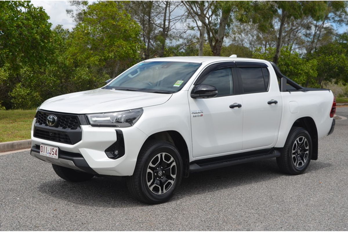 2024 Toyota Hilux SR5 48V GUN126R 4X4