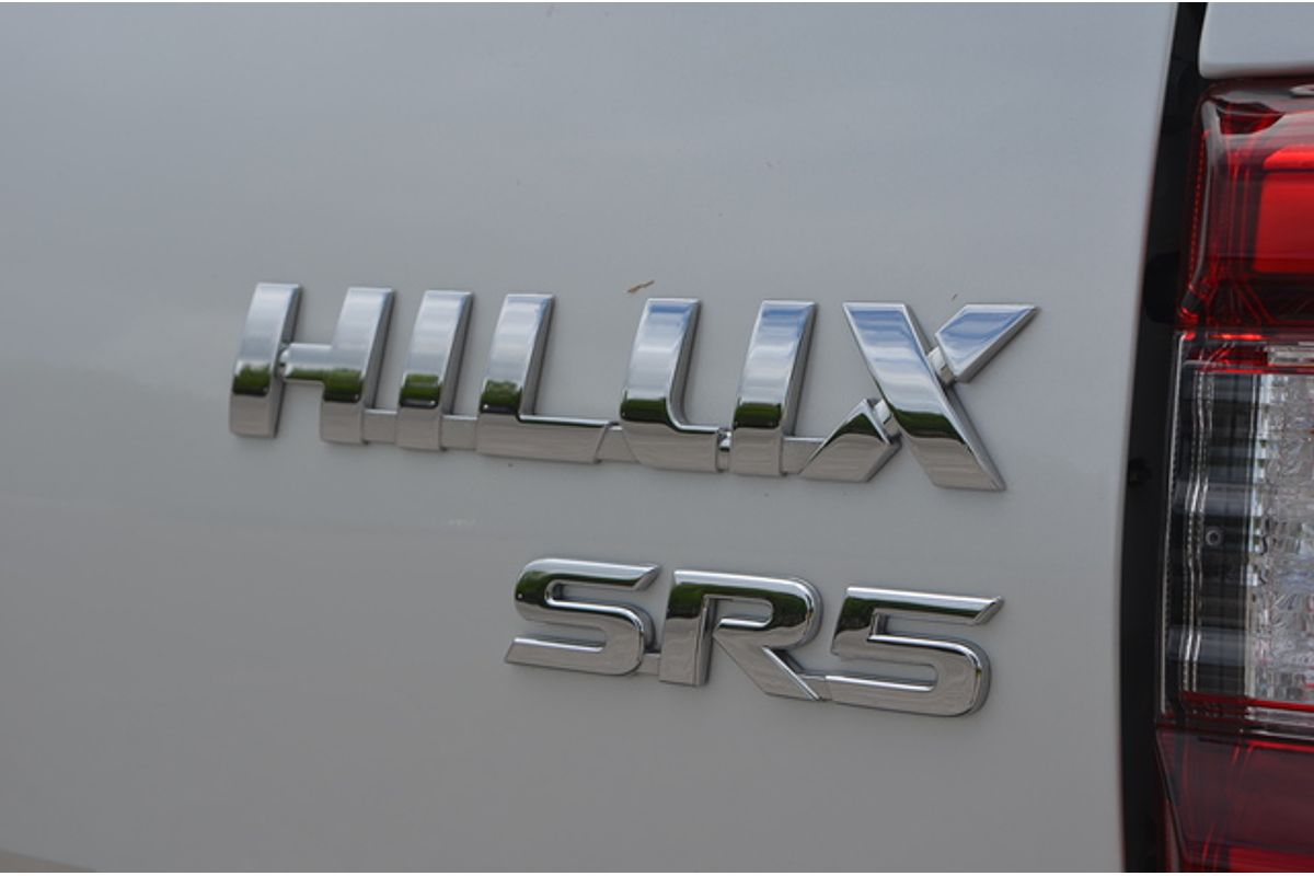 2024 Toyota Hilux SR5 48V GUN126R 4X4