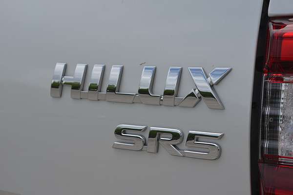 2024 Toyota Hilux SR5 48V GUN126R 4X4