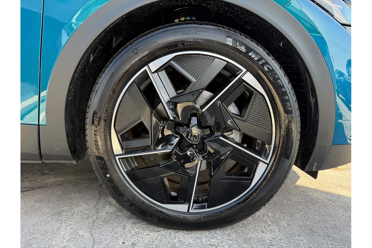 2025 Peugeot 408 GT Premium Hybrid P54