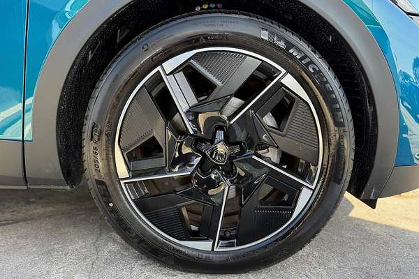 2025 Peugeot 408 GT Premium Hybrid P54